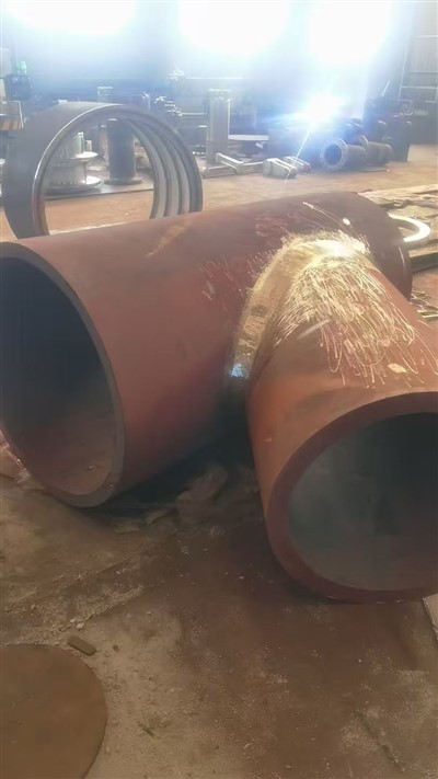 711×610×52 дебелих зидова-Тип од угљеничног челика заварени И-